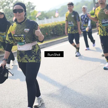 Runner Photo 6937497