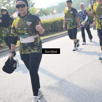 Runner Photo 6937499
