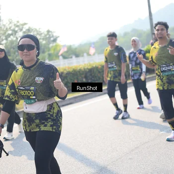 Runner Photo 6937500
