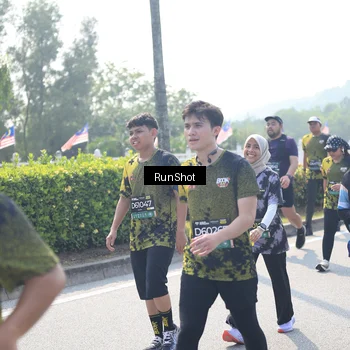 Runner Photo 6937508