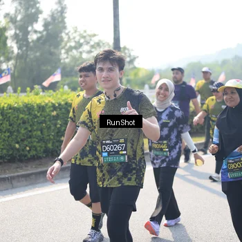 Runner Photo 6937514