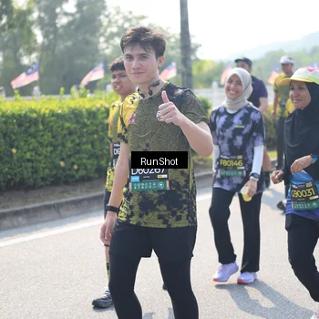 Runner Photo 6937523