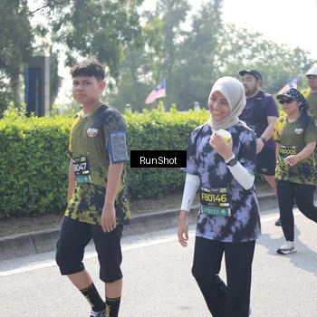 Runner Photo 6937525