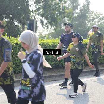 Runner Photo 6937533