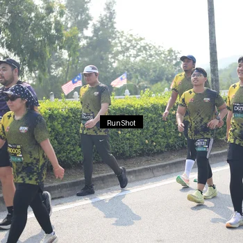 Runner Photo 6937536