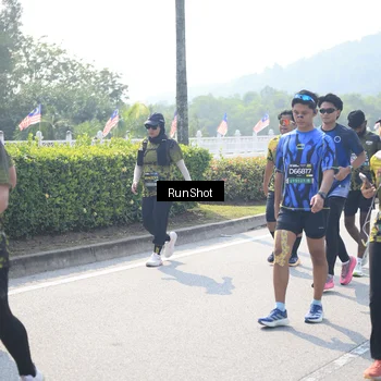 Runner Photo 6937544