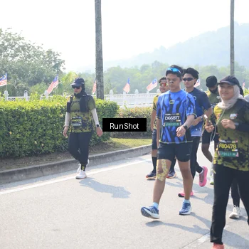Runner Photo 6937545