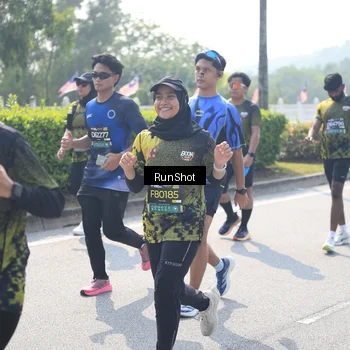 Runner Photo 6937551