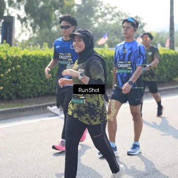 Runner Photo 6937552