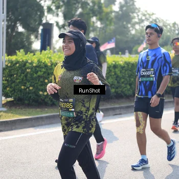 Runner Photo 6937555