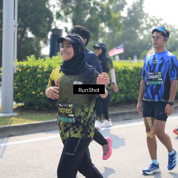 Runner Photo 6937563