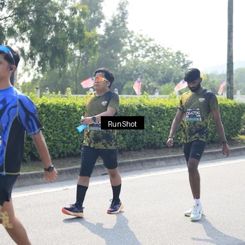 Runner Photo 6937567