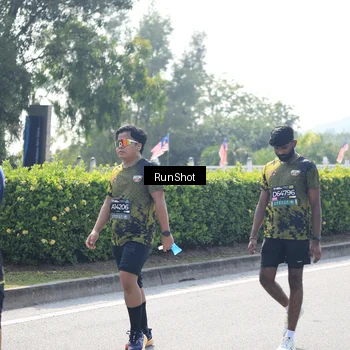 Runner Photo 6937569