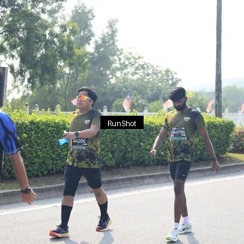 Runner Photo 6937570