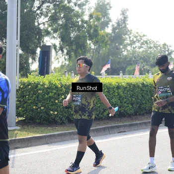 Runner Photo 6937571