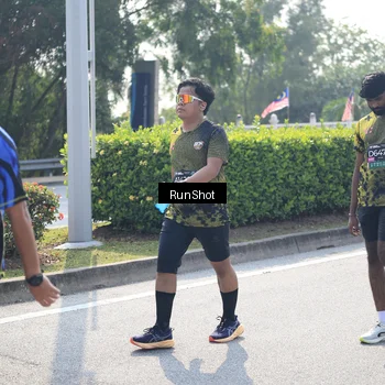 Runner Photo 6937577