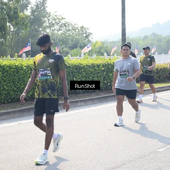 Runner Photo 6937579