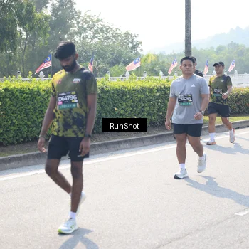 Runner Photo 6937582