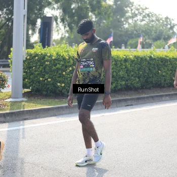 Runner Photo 6937585