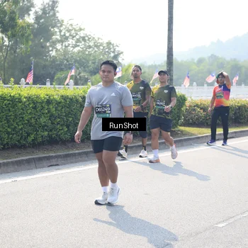 Runner Photo 6937588