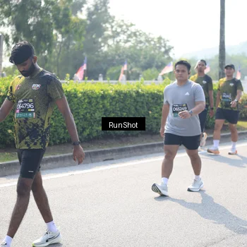 Runner Photo 6937589