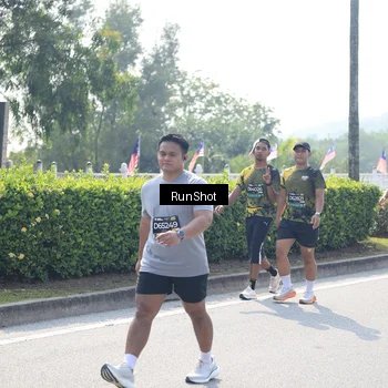 Runner Photo 6937595