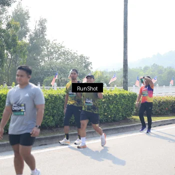 Runner Photo 6937596