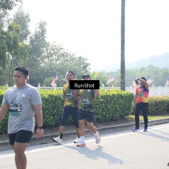 Runner Photo 6937598