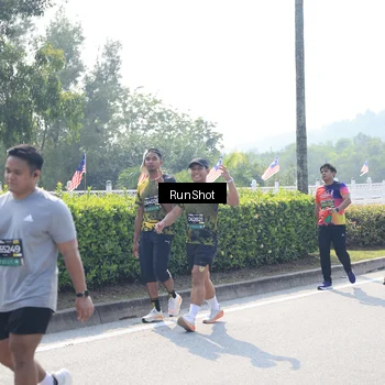 Runner Photo 6937600