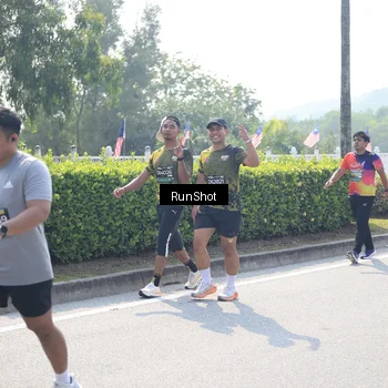 Runner Photo 6937602
