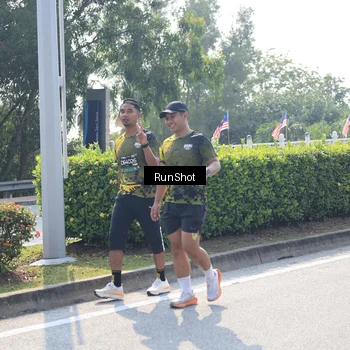 Runner Photo 6937607