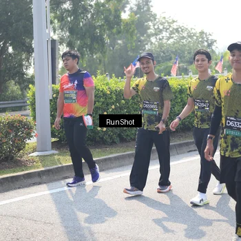 Runner Photo 6937633
