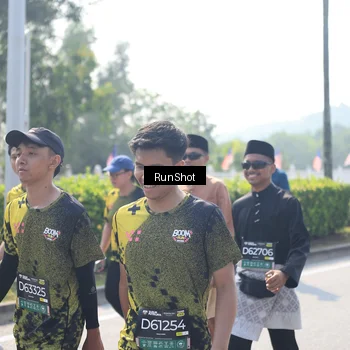 Runner Photo 6937641