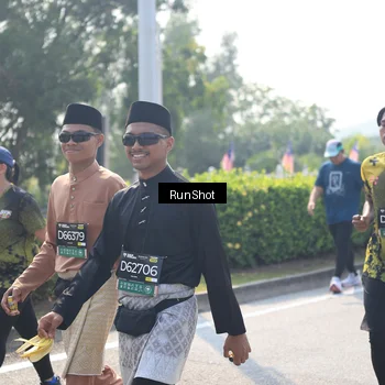Runner Photo 6937648