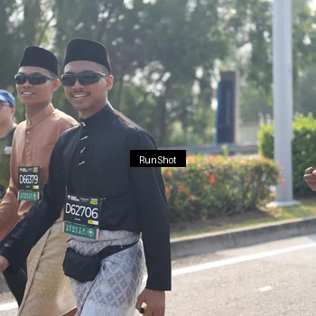 Runner Photo 6937652