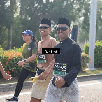 Runner Photo 6937656