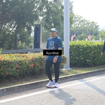 Runner Photo 6937668