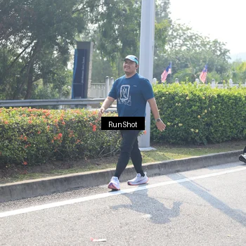 Runner Photo 6937677