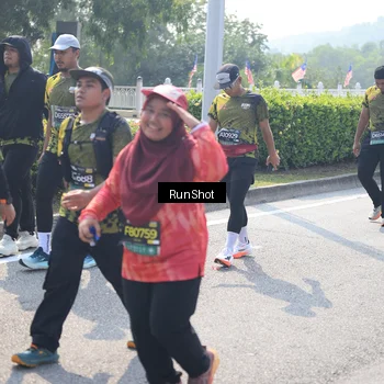 Runner Photo 6937705