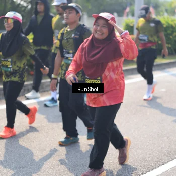 Runner Photo 6937708