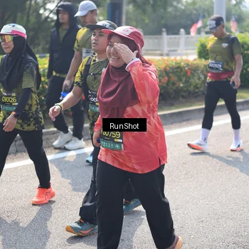 Runner Photo 6937709