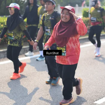 Runner Photo 6937711