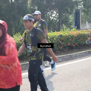 Runner Photo 6937713