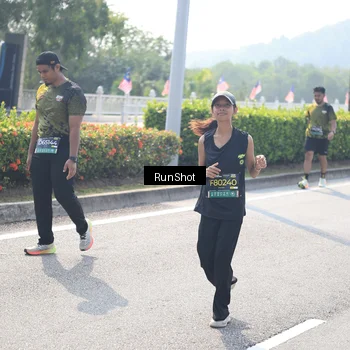 Runner Photo 6937725