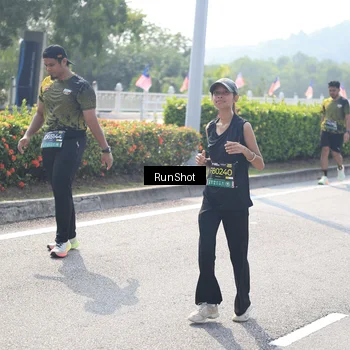 Runner Photo 6937729