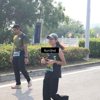 Runner Photo 6937731