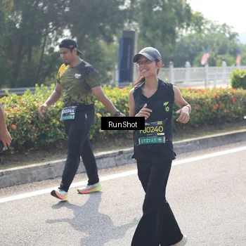 Runner Photo 6937733