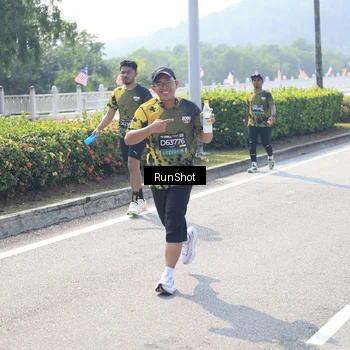 Runner Photo 6937742