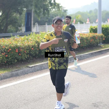 Runner Photo 6937751