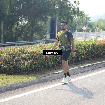 Runner Photo 6937764